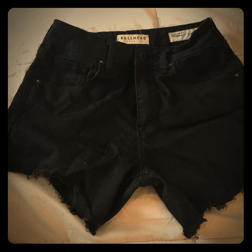 Bullhead  Denim Co. high-rise frayed shorts